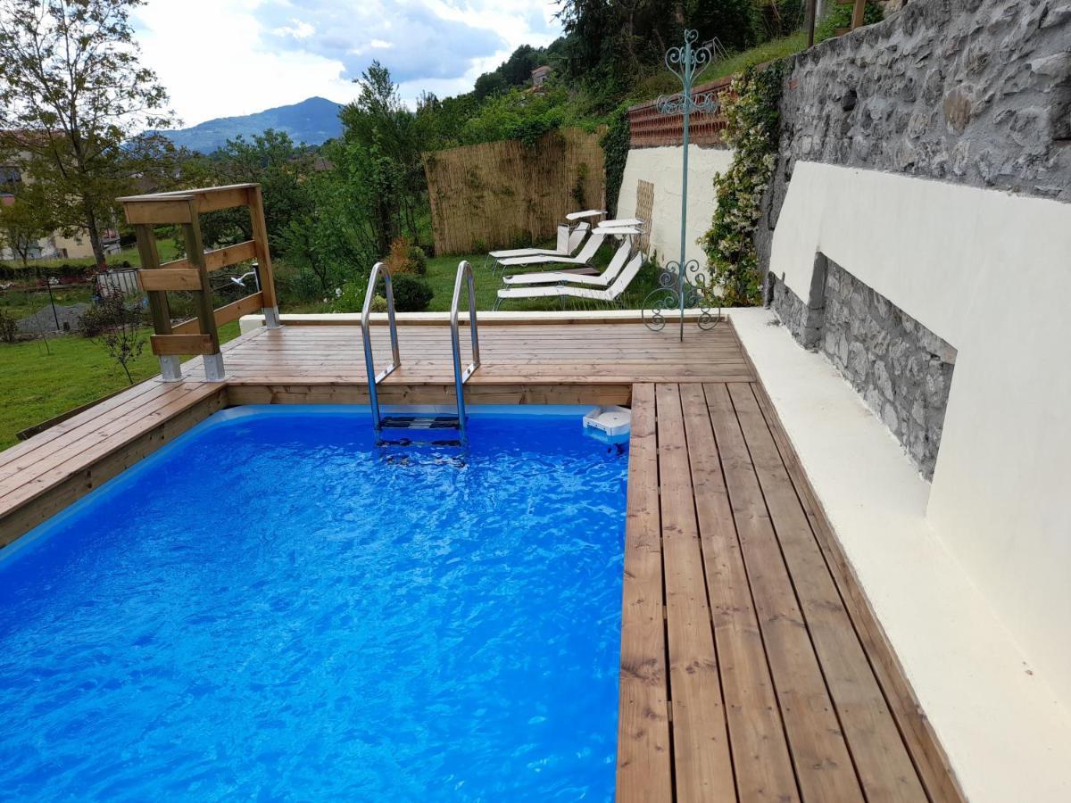 Monti di Licciana Nardi Monti Guesthouse מראה חיצוני תמונה