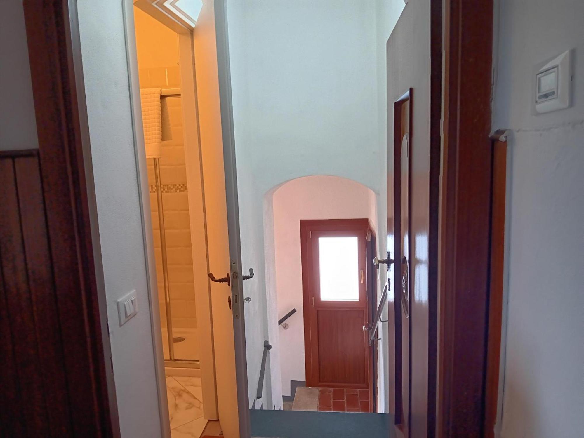 Monti di Licciana Nardi Monti Guesthouse מראה חיצוני תמונה