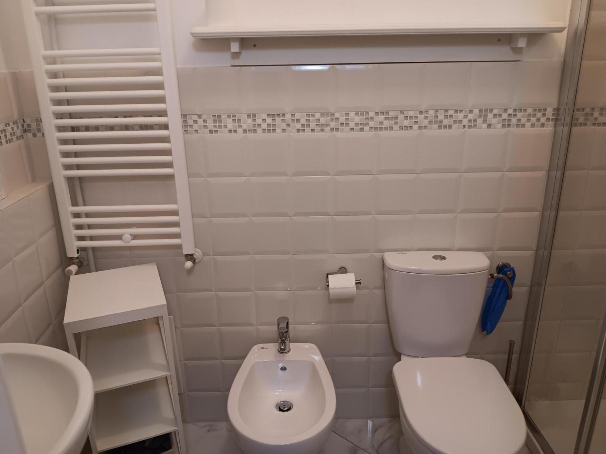 Monti di Licciana Nardi Monti Guesthouse מראה חיצוני תמונה
